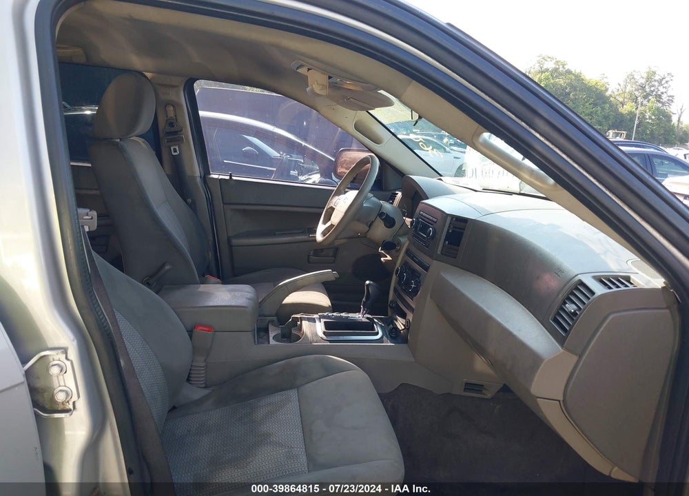 2007 JEEP GRAND CHEROKEE LAREDO VIN: 1J8GR48K97C628769