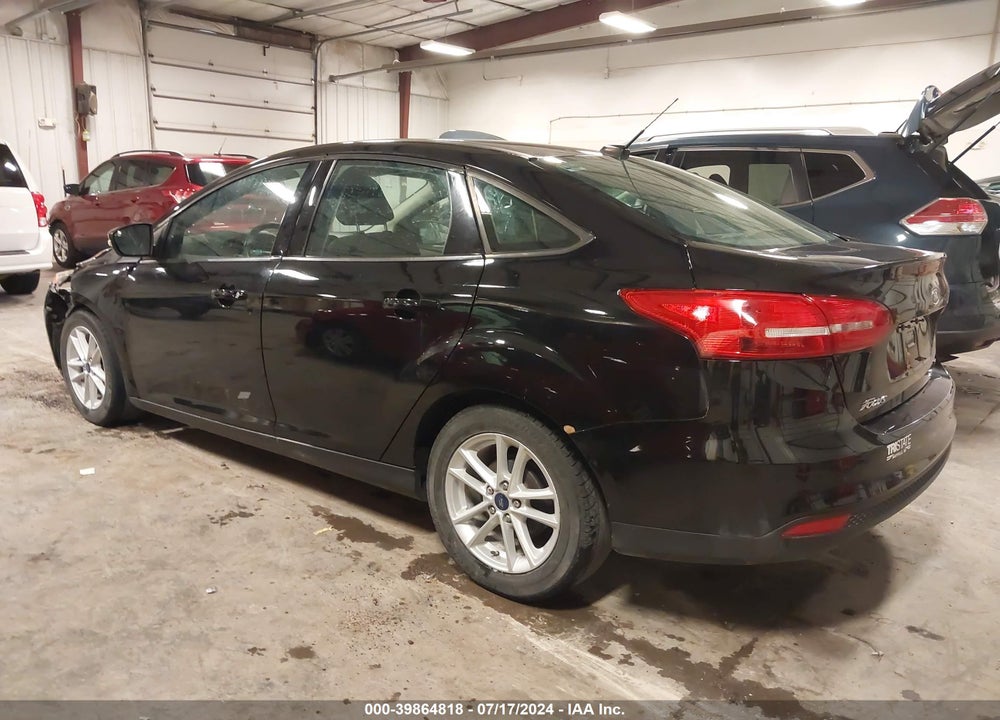 2017 FORD FOCUS SE VIN: 1FADP3F24HL303628