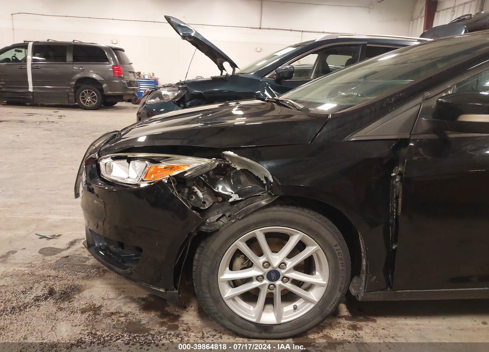 2017 FORD FOCUS SE VIN: 1FADP3F24HL303628