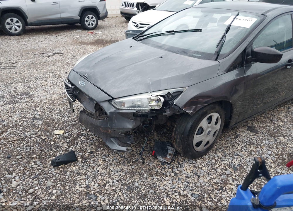 2015 FORD FOCUS S VIN: 1FADP3E24FL384953