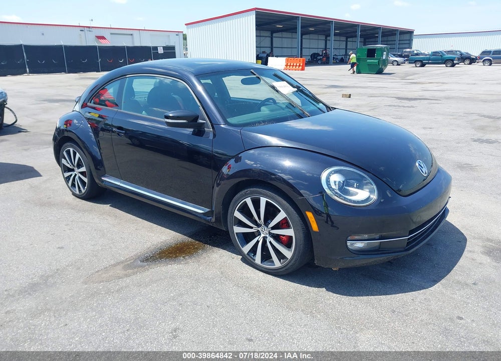 2013 VOLKSWAGEN BEETLE 2.0T TURBO VIN: 3VWVA7AT7DM645930