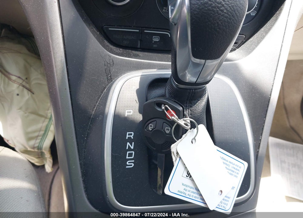 2014 FORD ESCAPE SE VIN: 1FMCU9G97EUB16012