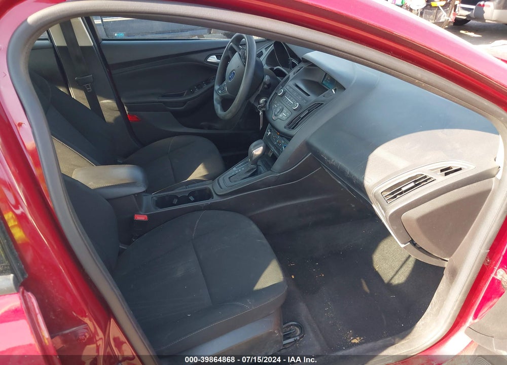 2017 FORD FOCUS SE VIN: 1FADP3F26HL266890