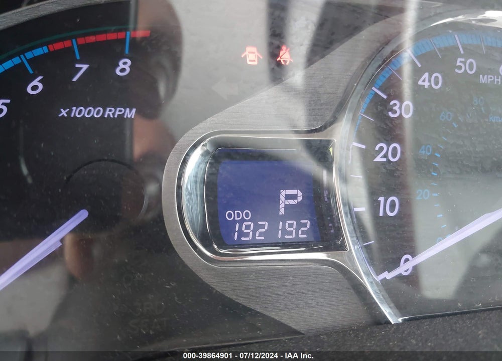 2014 TOYOTA SIENNA XLE V6 8 PASSENGER VIN: 5TDYK3DC2ES413318