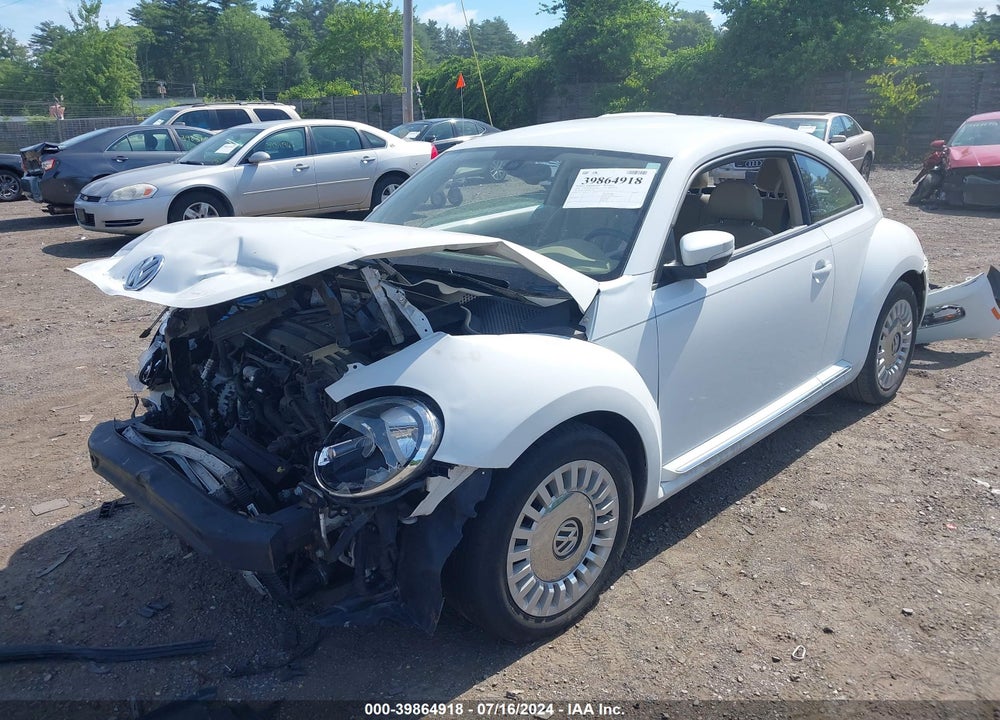2016 VOLKSWAGEN BEETLE 1.8T SE VIN: 3VWJ17AT2GM626981