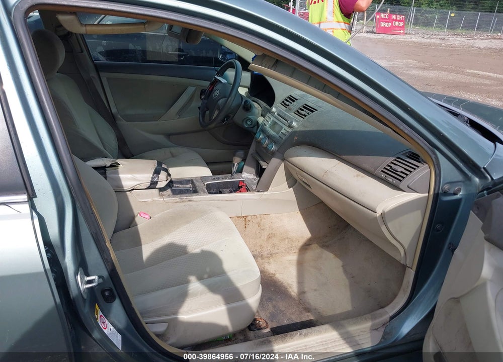2007 TOYOTA CAMRY LE VIN: JTNBE46K973069977