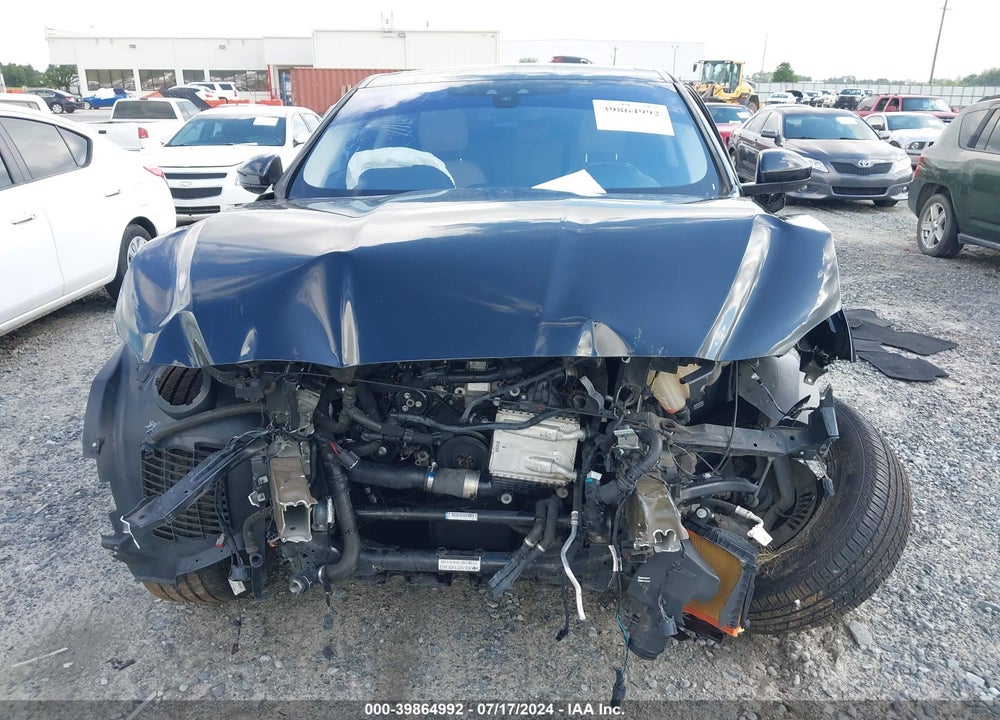 2018 JAGUAR F-PACE 25T PREMIUM VIN: SADCJ2FXXJA320646