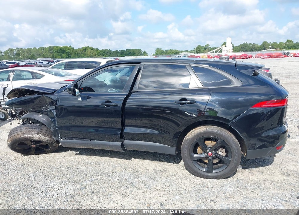 2018 JAGUAR F-PACE 25T PREMIUM VIN: SADCJ2FXXJA320646