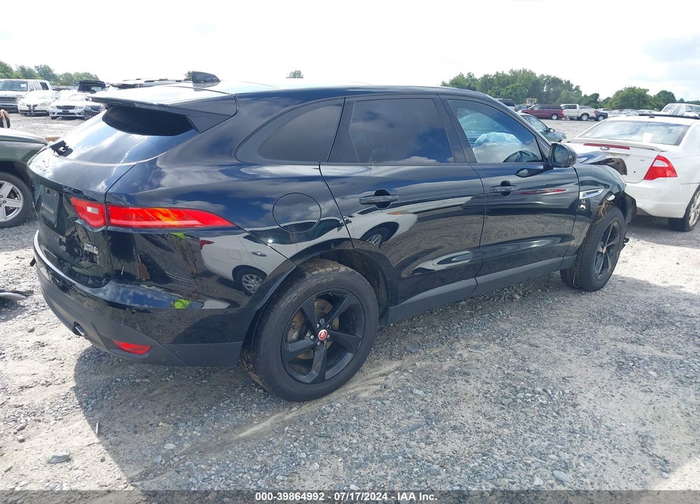 2018 JAGUAR F-PACE 25T PREMIUM VIN: SADCJ2FXXJA320646