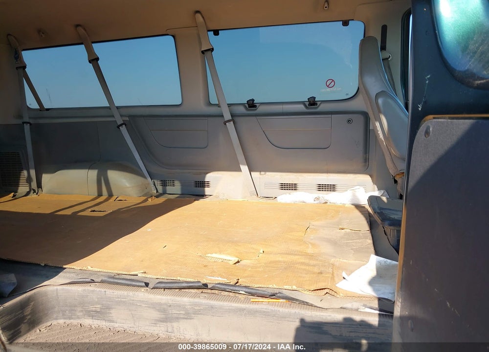 2008 FORD E-350 SUPER DUTY XL/XLT VIN: 1FBNE31L38DB44023