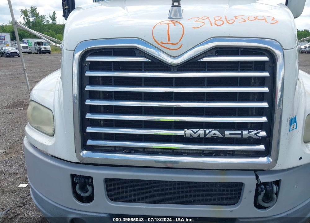 2017 MACK PINNACLE VIN: 1M1AW09Y7HM083586