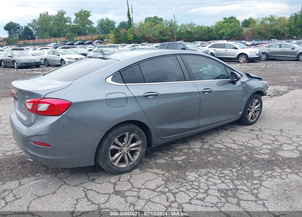 2019 CHEVROLET CRUZE LT VIN: 1G1BE5SM7K7107346