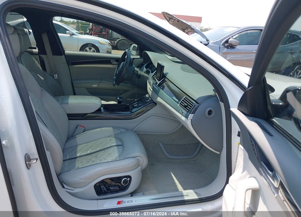2017 AUDI S8 4.0T PLUS VIN: WUAJ5AFD9HN900564