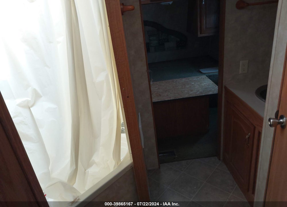 2006 SPRI 29FT VIN: 4YDT299266A227029