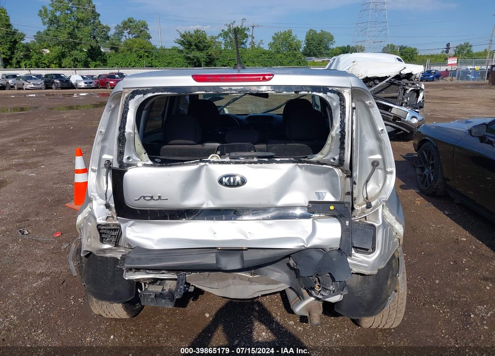 2015 KIA SOUL VIN: KNDJN2A28F7773185