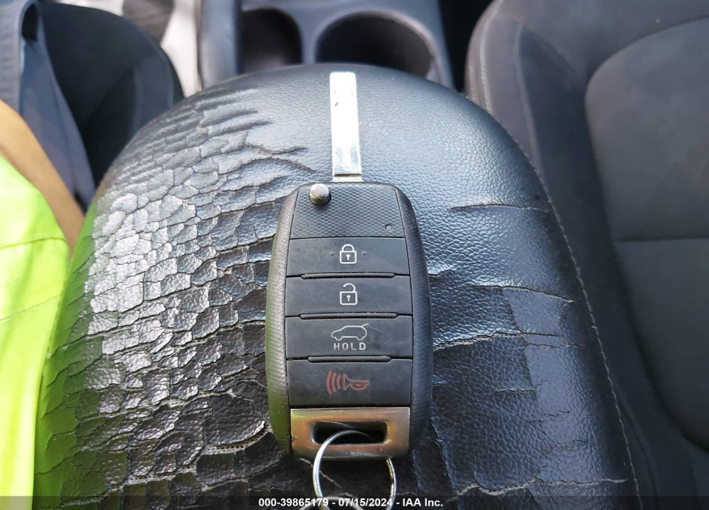 2015 KIA SOUL VIN: KNDJN2A28F7773185