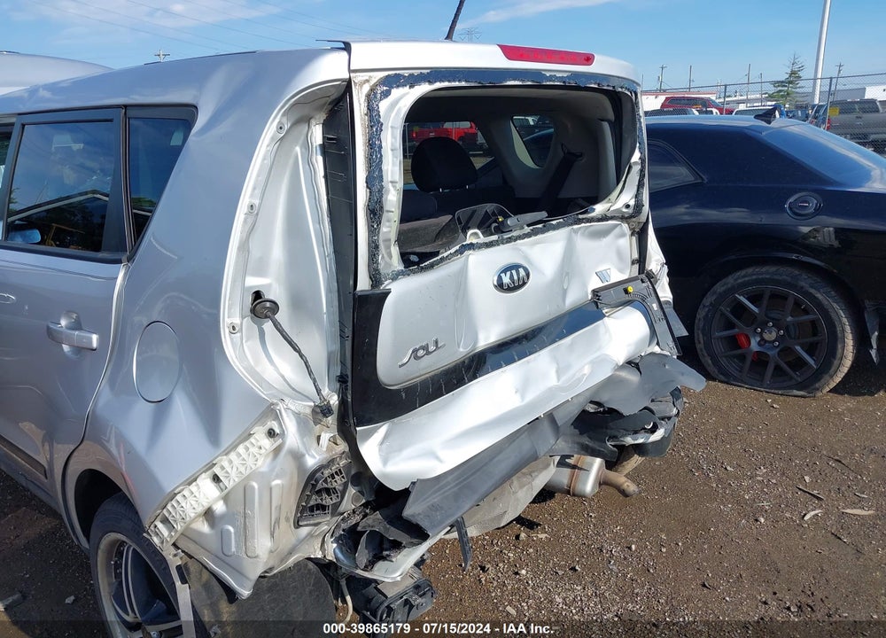 2015 KIA SOUL VIN: KNDJN2A28F7773185