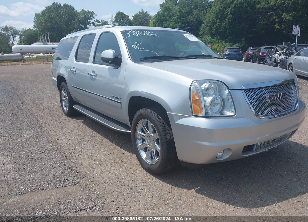 2013 GMC YUKON XL 1500 DENALI VIN: 1GKS2MEF9DR370750