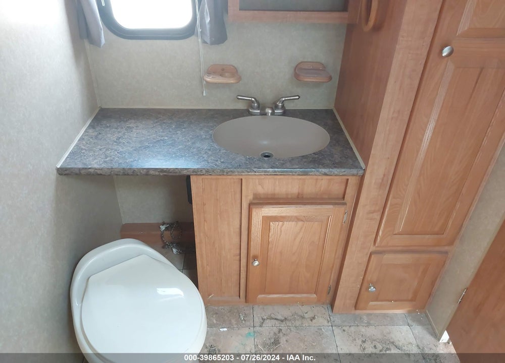 2010 FOREST RIVER ROCKWOO 8315BSS VIN: 4X4TRLG2XA1832608