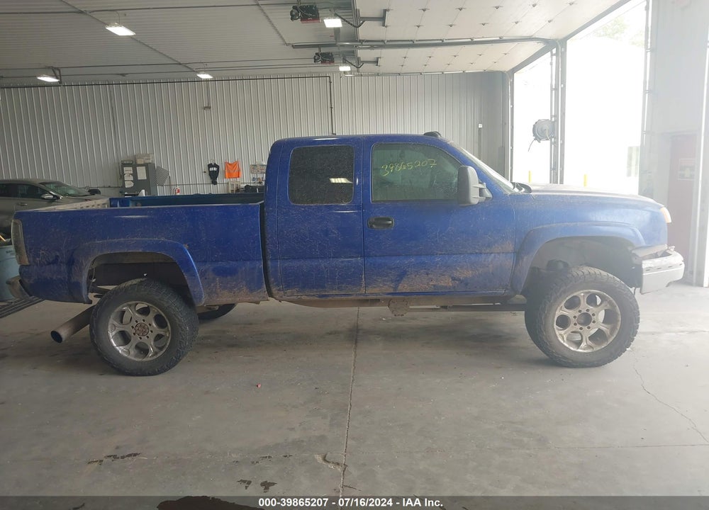 2004 CHEVROLET SILVERADO 2500HD LS VIN: 1GCHK29234E386256