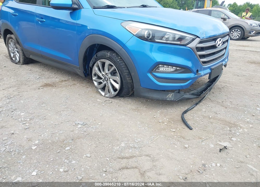 2016 HYUNDAI TUCSON SE VIN: KM8J3CA44GU215541