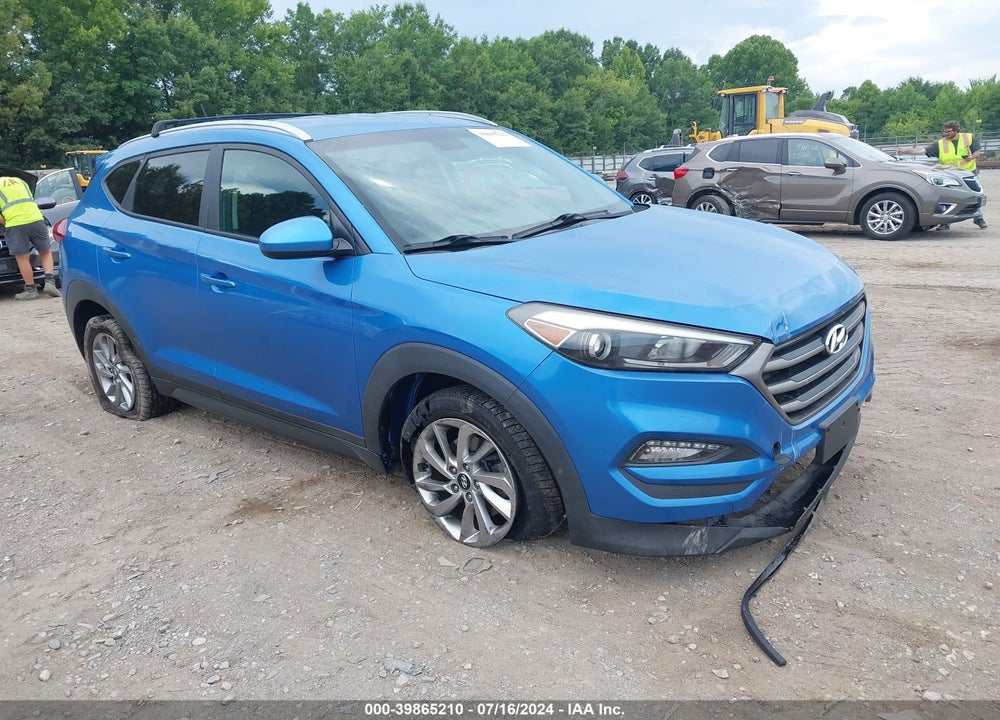 2016 HYUNDAI TUCSON SE VIN: KM8J3CA44GU215541