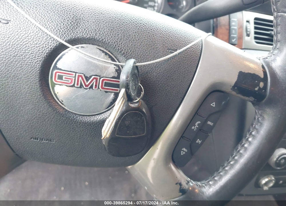 2010 GMC YUKON SLE VIN: 1GKUCAE05AR291815
