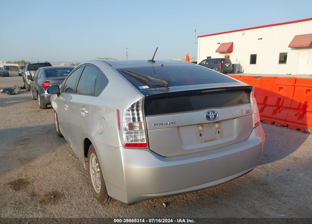 2010 TOYOTA PRIUS II VIN: JTDKN3DUXA0202032