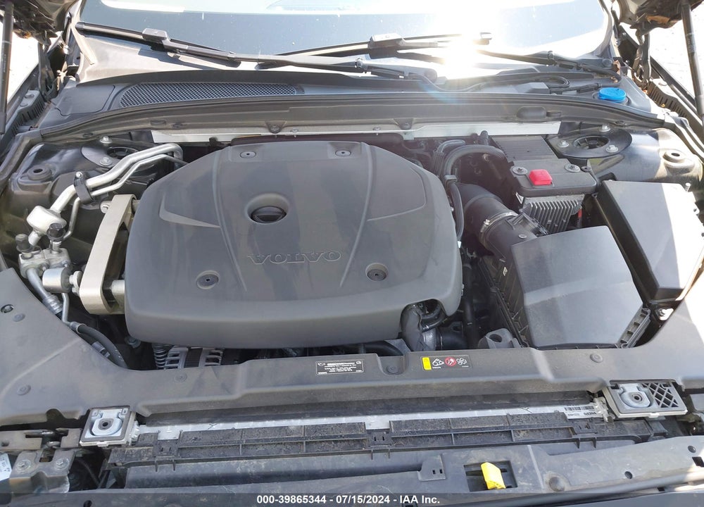 2019 VOLVO S60 T5 MOMENTUM VIN: 7JR102FK7KG013073