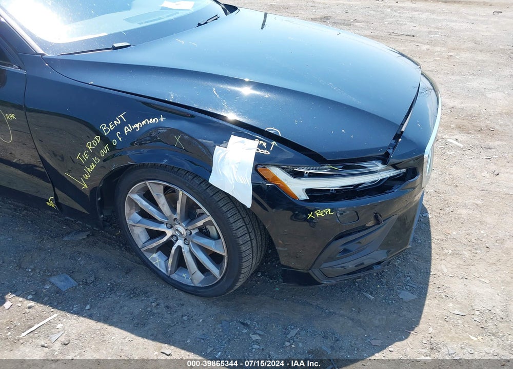 2019 VOLVO S60 T5 MOMENTUM VIN: 7JR102FK7KG013073