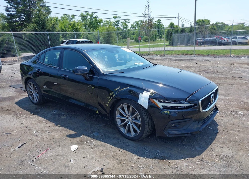 2019 VOLVO S60 T5 MOMENTUM VIN: 7JR102FK7KG013073