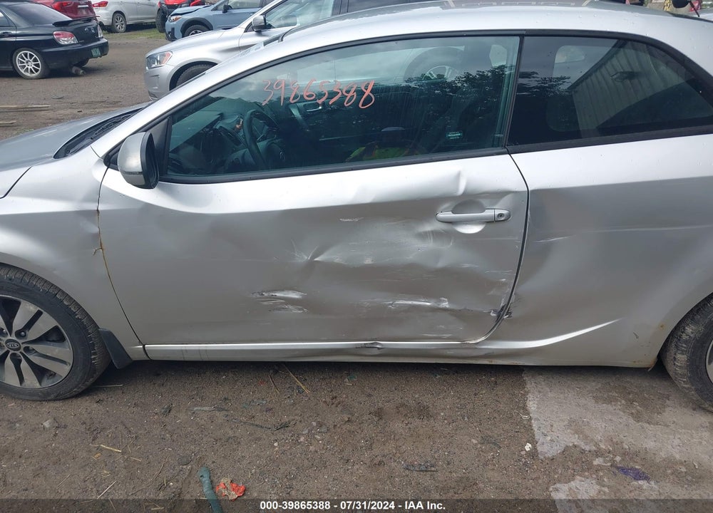 2013 KIA FORTE KOUP EX VIN: KNAFU6A24D5662865