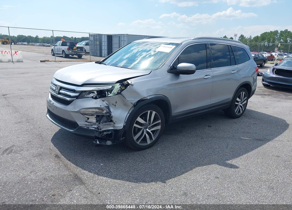 2017 HONDA PILOT TOURING VIN: 5FNYF5H96HB011194
