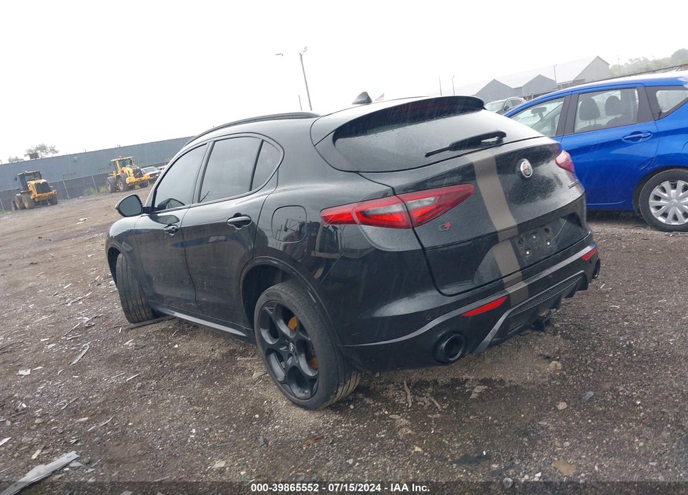2023 ALFA ROMEO STELVIO ESTREMA AWD VIN: ZASPAKBN8P7D58312