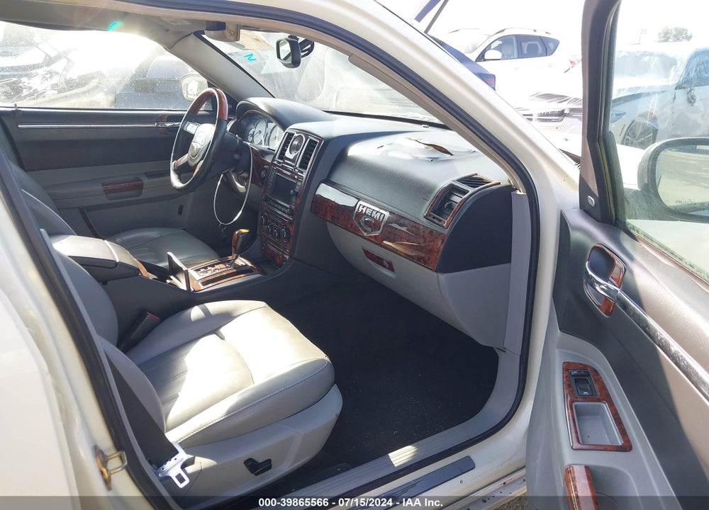 2006 CHRYSLER 300C VIN: 2C3LA63H06H331989