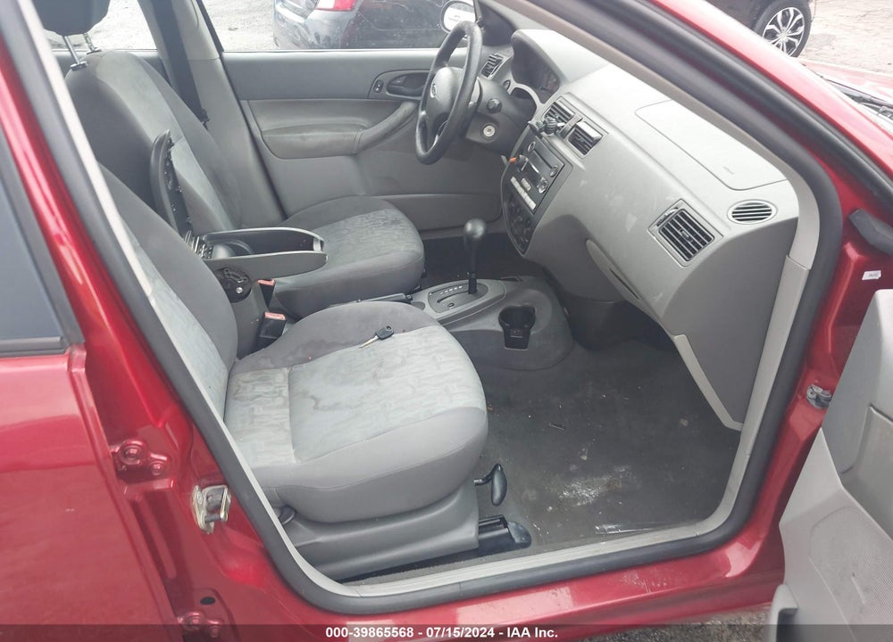 2005 FORD FOCUS ZX4 VIN: 1FAFP34N55W215042