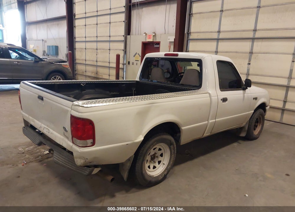 2000 FORD RANGER XLT VIN: 1FTYR10X0YPB06382