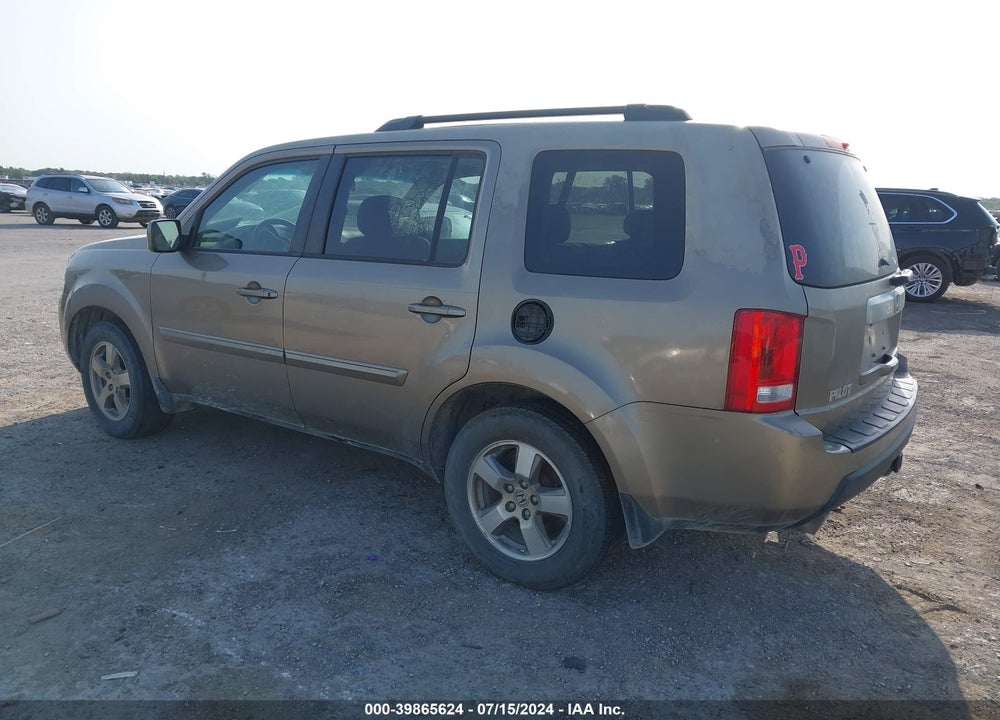 2011 HONDA PILOT EX-L VIN: 5FNYF3H53BB009735
