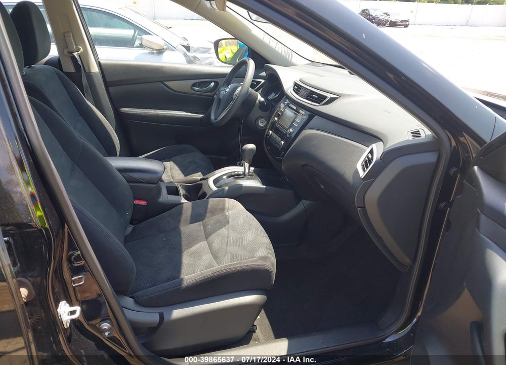 2016 NISSAN ROGUE S VIN: JN8AT2MV6GW131880