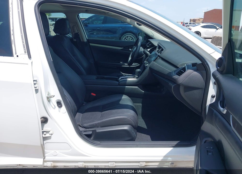 2017 HONDA CIVIC VIN: 19XFC1F82HE020192