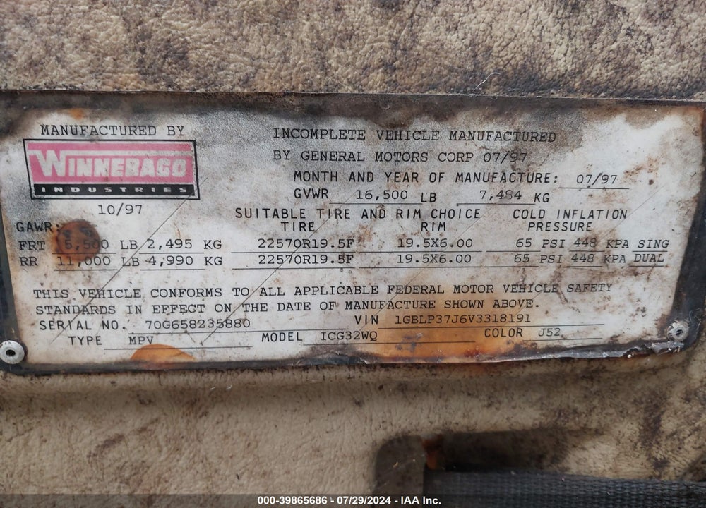 1998 CHEVROLET P30 VIN: 1GBLP37J6V3318191