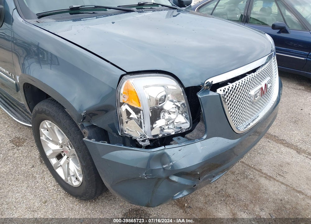 2007 GMC YUKON XL 1500 DENALI VIN: 1GKFK66837J367259