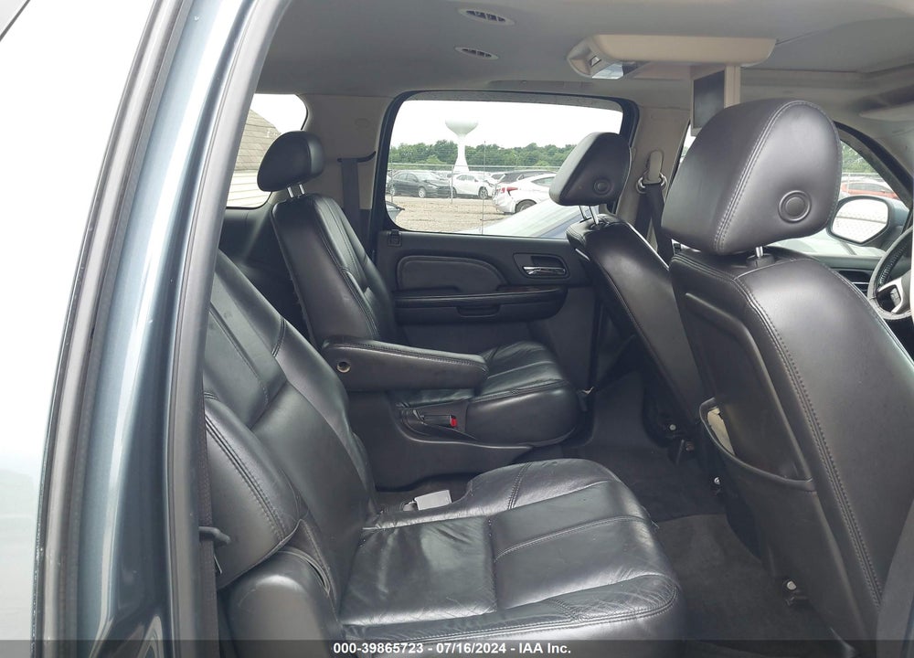 2007 GMC YUKON XL 1500 DENALI VIN: 1GKFK66837J367259