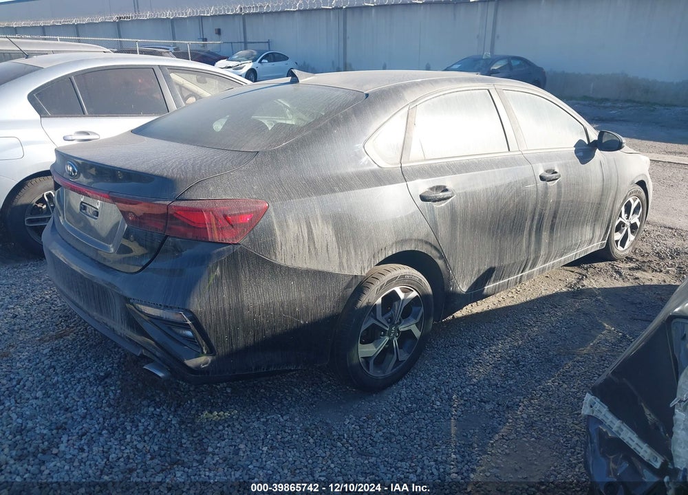 2019 KIA FORTE LXS VIN: 3KPF24AD5KE067734