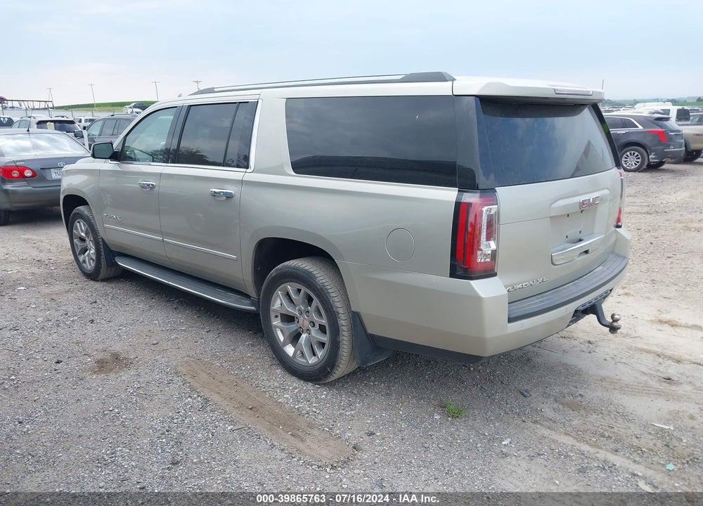 2015 GMC YUKON XL 1500 SLT VIN: 1GKS2HKC9FR654237