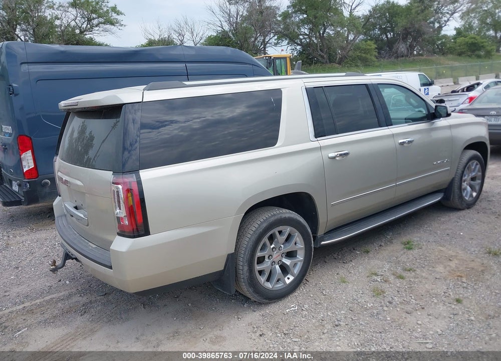 2015 GMC YUKON XL 1500 SLT VIN: 1GKS2HKC9FR654237