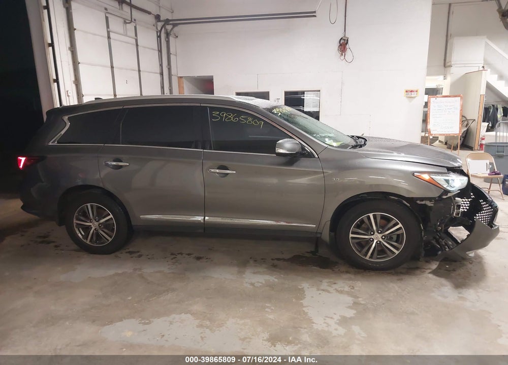 2017 INFINITI QX60 VIN: 5N1DL0MM7HC524239