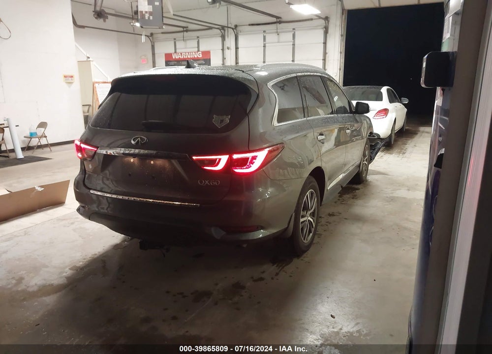 2017 INFINITI QX60 VIN: 5N1DL0MM7HC524239