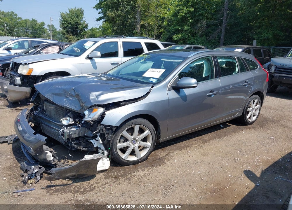 2016 VOLVO V60 T5 DRIVE-E PREMIER VIN: YV140MEK8G1298525