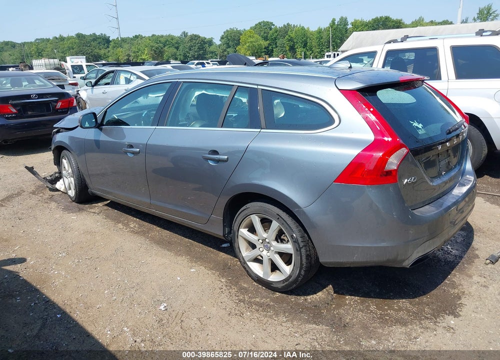 2016 VOLVO V60 T5 DRIVE-E PREMIER VIN: YV140MEK8G1298525